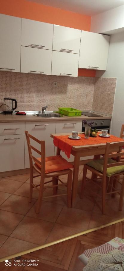 Studios Ana Mari Komiža Kültér fotó