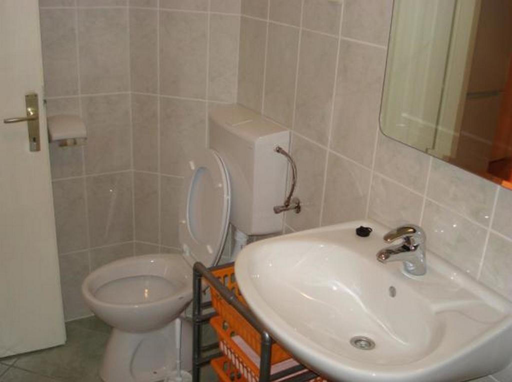 Studios Ana Mari Komiža Szoba fotó
